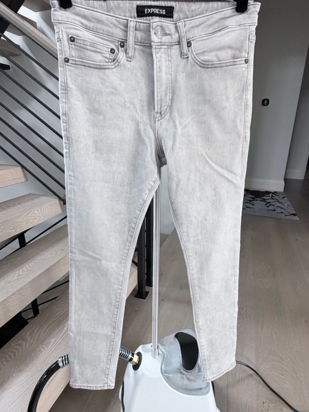 Express Men’s Super Skinny light Gray Slim Jeans size 30*30